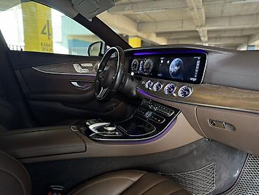 Mercedes-Benz: Mercedes-Benz E-класс AMG: 2019 г., 2 л, Автомат, Бензин, Седан — 10