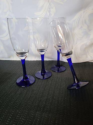 Čaše: Holandske nove vintaz case za vino. Case za vino staklo,kobaltno — 6