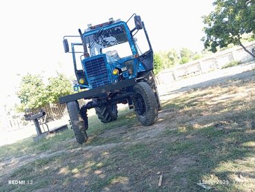 traktor motoru: Traktor gorunduyu kimi idal veziyyetdedi. mator yag yemir. karopka