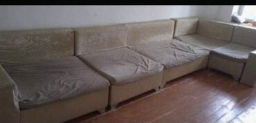 встроенная мебель диван: Диван-кровать, цвет - Бежевый, Б/у