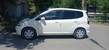 Honda: Honda Fit: 2005 г., 1.5 л, Вариатор, Бензин, Седан