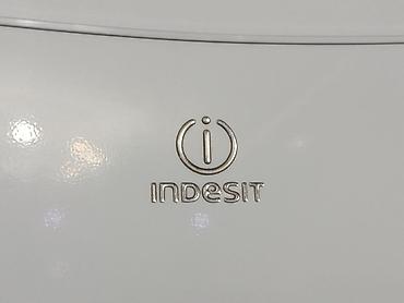 белый нета у про: Холодильник Indesit, Б/у, Двухкамерный, De frost (капельный), 60 * 195 * 60 — 4