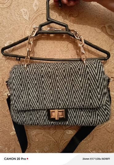 Çantalar: Çiyin çantası — 1