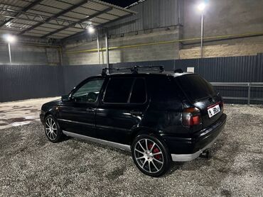 Volkswagen: Volkswagen Golf: 1994 г., 1.6 л, Механика, Бензин, Хэтчбэк — 6