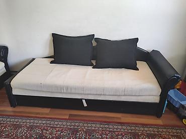 deciji tabure: Dve iste ležaljke/sofe sa bočnim naslonima i fiokom - Dizajn — 3