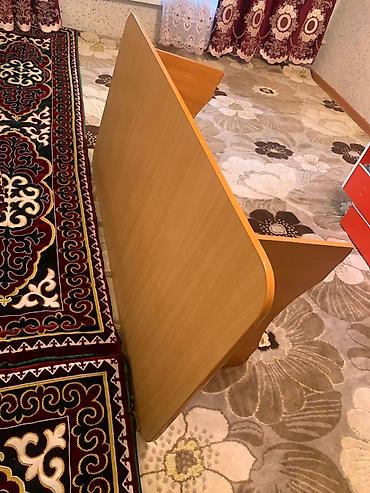 мебель полка: Журнальный/чайный столик из ЛДСП в светлом древесном оттенке. - — 2