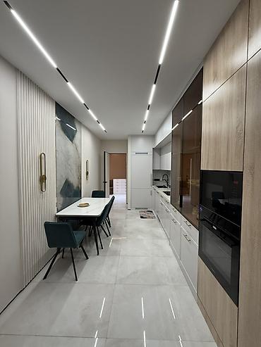 Стеклянные двери на заказ: Эксклюзивное предложение в Немецком квартале (мкр. Асанбай) Сдаётся — 18