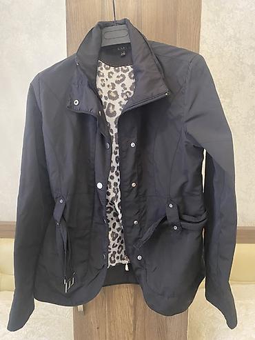 Üst geyimi: Qadın üçün qara rəngli yüngül üst geyim (kurtka/jaket) - Rəng: qara - — 2