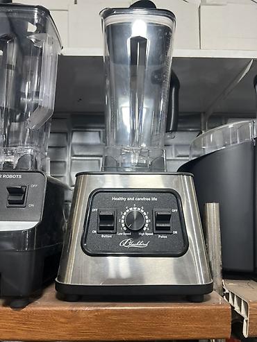 Blackbird professional blender. Paslanmayan polad korpuslu və iri
