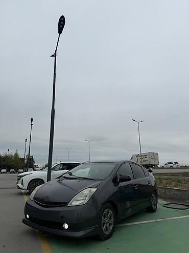 011 masini: Toyota Prius: 1.6 l | 2008 il Sedan — 5