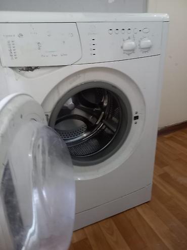 90: Стиральная машина Indesit, фронтальная загрузка. Характеристики и — 2