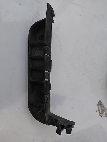 7a fe: Крепление крыла Переднее правое Honda, 2001 г., Б/у, Оригинал — 2