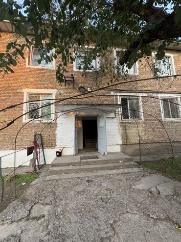 сниму дом недорого: 3 комнаты, 48 м², 104 серия, 2 этаж, Косметический ремонт