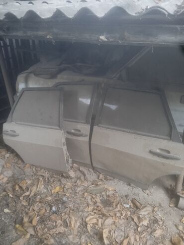 Двери и комплектующие: Дверь Комплект ВАЗ (LADA)