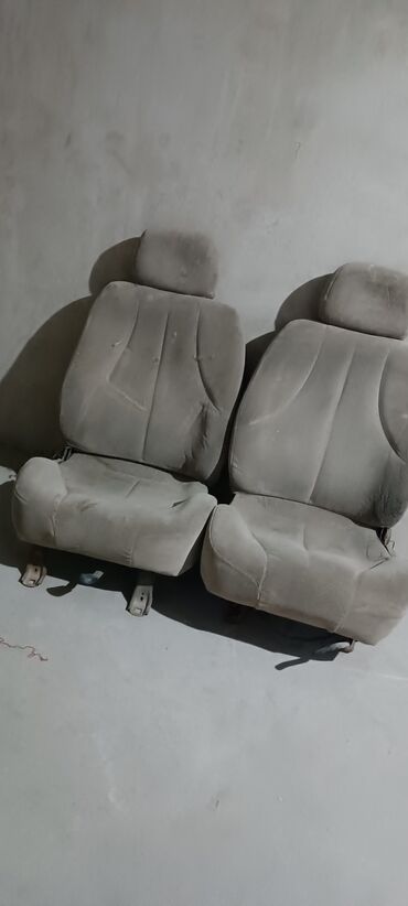 сидения на гигант: Алдыңкы орундук, Велюр, Ford Колдонулган, Оригинал, Германия