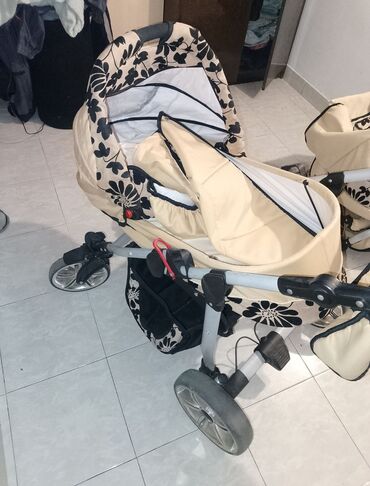 Autosedišta: Italijanska nosiljka/auto-sedište za bebe (0+). - Kombinovani model — 12