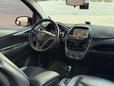 Chevrolet: Chevrolet Spark: 2020 г., 1 л, Вариатор, Бензин, Хэтчбэк — 20