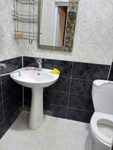 квартира в аренду в баку: Təmiz və səliqəli mənzil kirayə verilir. Mənzildə rahat yaşamaq üçün