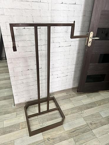 paltar vitrin: Metaldan hazırlanmış paltar asqısı/stander - Material: toz boyalı — 1