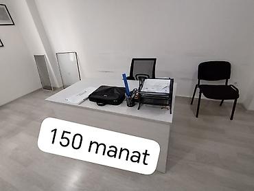 embawood ofis mebelleri: Ofis masası və oturacaq dəsti - Ağ rəngli, düz xəttli dizayna malik — 1