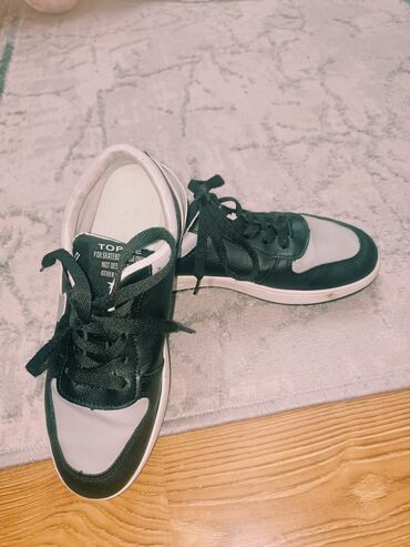 мужские кроссовки: Nike dunk air Dior for skateboard 38 размер состояние хороший
