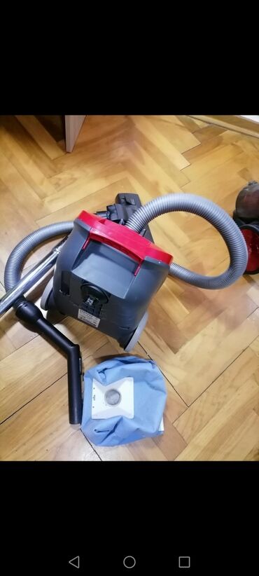 Klasični usisivači: Usisivač Samsung 1600w sa platnenom vrećom dobar ispravan
 Mirjevo — 5