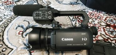Canon XA10E Снимайте высококачественное видео UHD на компактную