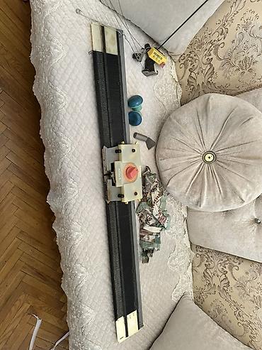 Tikiş maşınları: Trikotaj toxuma maşını – əl toxuculuğunu sürətləndirən mexaniki model — 1