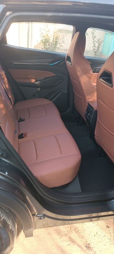 Changan: Changan X5 Plus: 2025 г., 1.5 л, Робот, Бензин, Кроссовер — 10