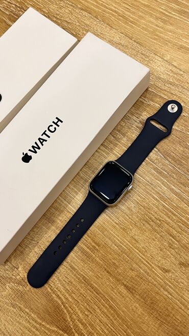Наручные часы: Продаю apple watch SE 2 Silver 40mm В идеальном состоянии, носила пару