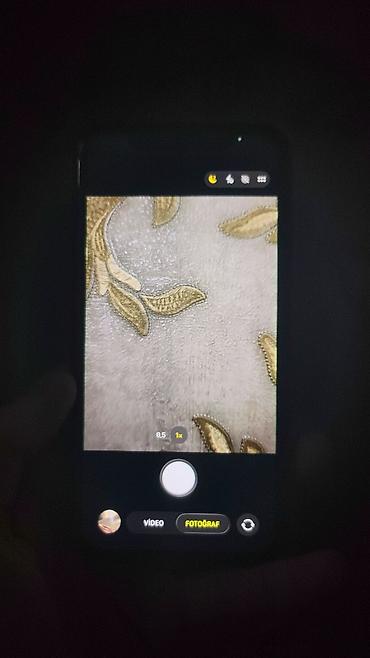 apple macbook: IPhone 11, Qırmızı, Simsiz şarj — 1