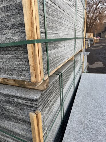 Фасадные гранитные плитки: Гранит Серый гранит от 1700, кок сарай,натуральный камень, такая цена — 4