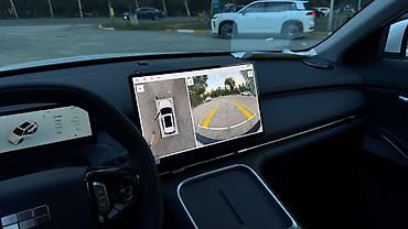 Geely: Geely Geometry E: 2025 г., 1.5 л, Вариатор, Гибрид, Кроссовер — 11