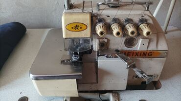 кухонные мелочи: Тигүүчү машина Machine, Оверлок, Жарым автоматтык