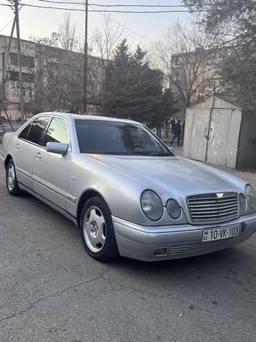 rabota v karakole dlya devushek: Mercedes-Benz 220: 2.4 л | 1997 г. Седан