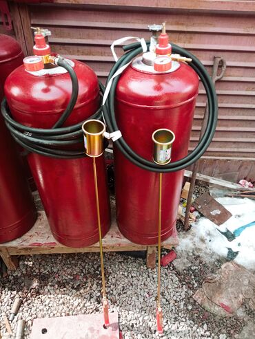 газовая горелка для отопления: Комплекты 50л с горелкой и монометром.для кровли стройки