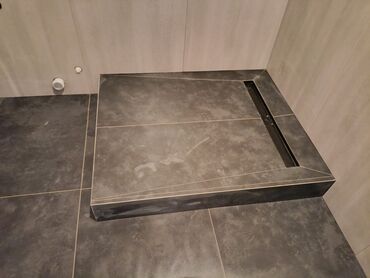 Duş poddonları: Duş üçün mərtəbə trapı ilə pilləli podest – monolit kafel/keramoqranit — 4