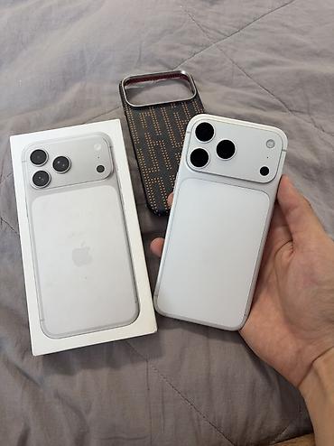 iphone pro max 15: IPhone 17 Pro Max, Б/у, 256 ГБ, Белый, Защитное стекло, Чехол, Коробка, 95 % — 1