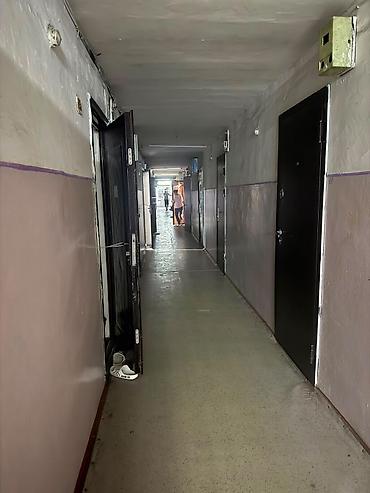 кввртиру: 1 комната, 18 м², Восток-5 мкр Гостиничный тип, 4 этаж, Косметический ремонт — 3