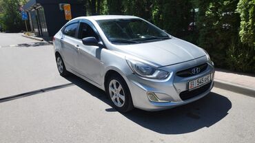 Hyundai: Hyundai Solaris: 2012 г., 1.6 л, Автомат, Бензин, Седан