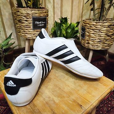 white: Кроссовки, 40.5, Adidas, Новый, цвет - Белый, Платная доставка — 5