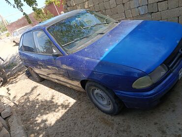 Nəqliyyat: Opel Astra xecbekt 1.6 sadə matordu matoru karofqası superdi matoru