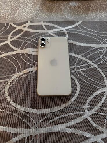 Apple iPhone: IPhone 11, 128 GB, White Titanium