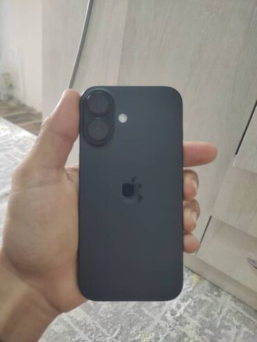наушники ош: IPhone 16, 128 ГБ, Кара, 100 %