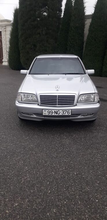 opel zafira a: Mercedes-Benz C-Class: 2.2 l | 1998 il Sedan