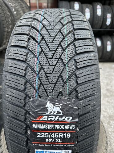 Шины: Шины 275 / 40 / R 21, Зима, Новый, Англия — 25