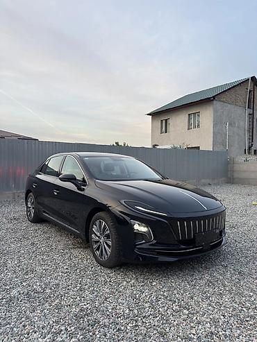 електро мобиль автомобиля: Сдаю в аренду Hongqi E-QM5 Новый электромобиль Запас хода - 430 км — 3