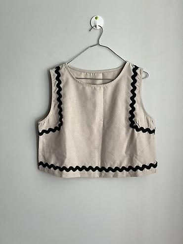 salvar: Bej rəngdə iki hissəli qadın dəsti - Komplekt: qolsuz qısa top + — 2