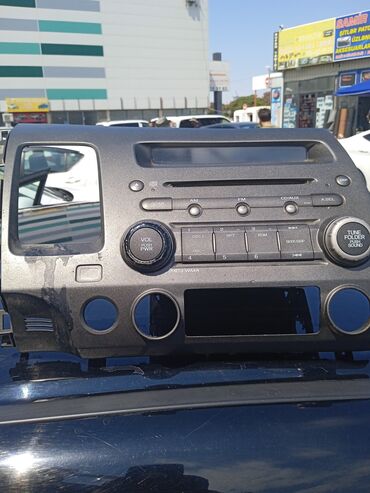 kredite avtomobiller: Honda civic üstən çıxma 2008 model disk radio işləkdir heç bir