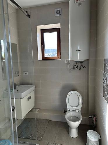 Долгосрочная аренда домов: 200 м², 5 комнат — 18